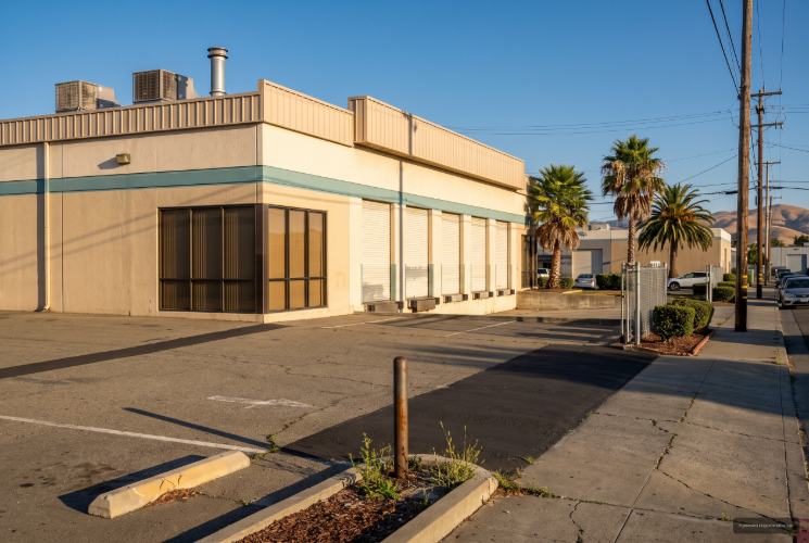 Aladdin Avenue, San Leandro, CA neighborhood
