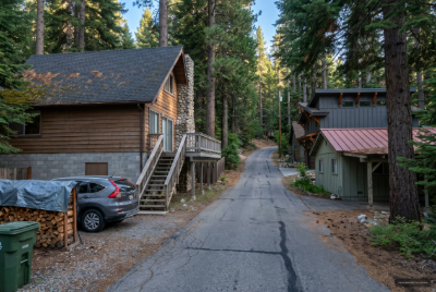 Neighborhood Iamge